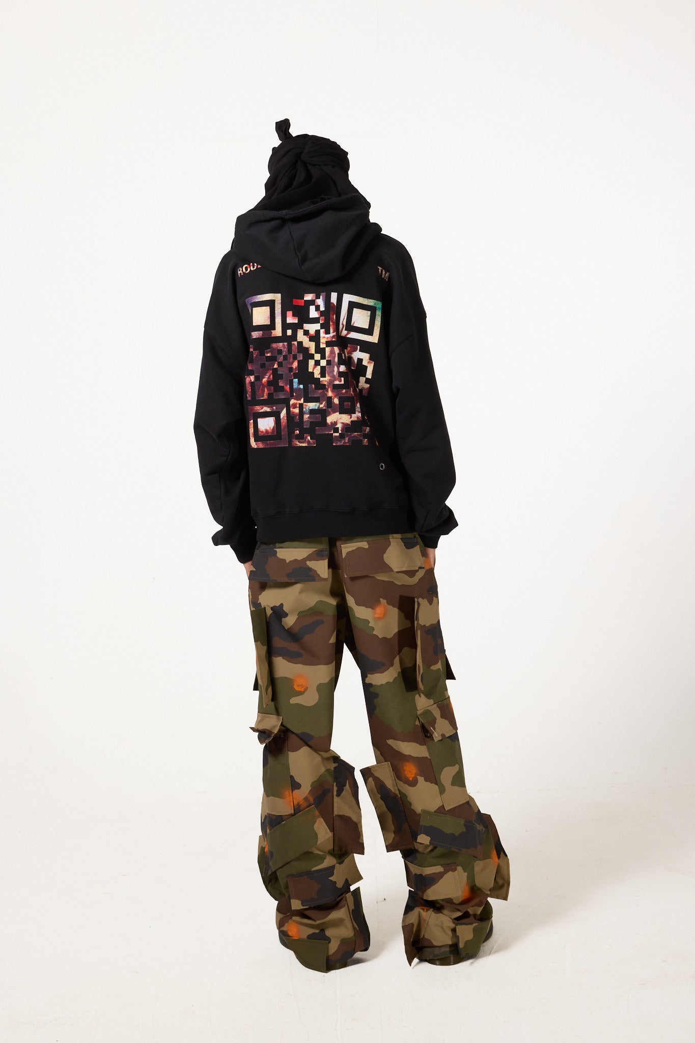 Hoodie noir à manches longues